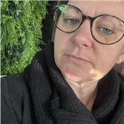 ayant déjà donnée des cours à une élève en difficulté , je souhaite mettre mon savoir et ma bienveillance à profit