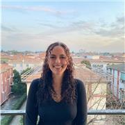 Ingegnere chimico con esperienza nell'insegnamento offre lezioni di chimica, matematica e scienze per scuole medie e superiori