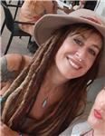 Hola! soy águeda, ilustradora y pintora. aquí estoy con todas las ganas y la ilusión para transmitirla a aquellos que también las tengan. soy alegre, activa, dinámica y con don de gentes. la vida es arte. creer es crear!