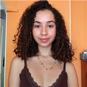 Profesora de primaria apta para todas las edades y niveles. Además de refuerzo para economía en la ESO