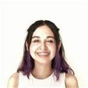 Deseas aprender acompañarte en el piano y aprender de forma divertida, montar tús canciones favoritas, estás en el lugar correcto