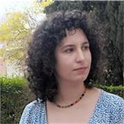 Graduada en Biología, con Máster en Neurociencia. Alto conocimiento en inglés.