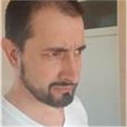 Je fais de la musique depuis 40 ans, je vous propose d'apprendre la guitare