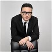 Pianista specializzato in p. solistico con menzione, attualmente iscritto a musica da camera ed attivo nell'attività concertistica