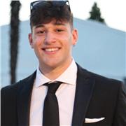 non ci sono materie brutte, solo insegnanti distratti. Non ci sono ragazzi inadeguati, solo ragazzi da coinvolgere