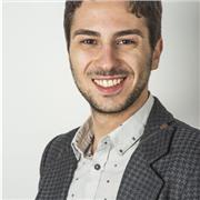 Laureato in Lingue e Culture pee e del Resto del Mondo con esperienza pregressa nelle ripetizioni private