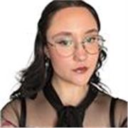 Profesora de Lengua y Literatura, y español que ofrece clases en Salamanca tanto para adultos como para niños. 