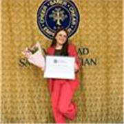 Profesora de inglés con experiencia en estudiantes con necesidades educativas especiales