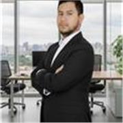 Me defino como una persona responsable, comprometida y con vocación por el aprendizaje continuo. Soy ingeniero civil.