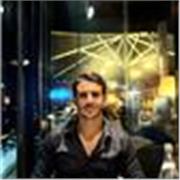 Profesor de árabe, francés e inglés con experiencia en enseñanza para niños, adolescentes y adultos. Ofrezco clases online y prese
