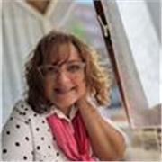 Llevo toda una vida en el mundo de las manualidades, arte y reciclaje!  Para mi todo es Valioso! las pequeñas cosas hasta las