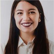 ¡Hola! Me llamo Lucía, y doy clases de todas las asignaturas de Educación Primaria y la ESO