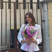 Ciao, sono Arianna, una studentessa universitaria, offro ripetizioni con metodo chiaro e personalizzato!