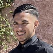 Étant étudiant en deuxième année en école d’ingénieur informatique, je serai la pour vous aider à développer vos connaissances