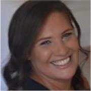 Offro disponibilità pomeridiana per aiuto compiti in tutte le materie. 