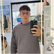 Estudiante del grado de Matemáticas capacitado para dar clases a todo tipo de alumnos preuniversitarios
