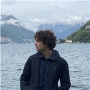 Ciao sono Francesco ho 23 anni, ho una laurea in Business Administration. Ho vissuto a Seattle, Monaco, Londra e Svizzera