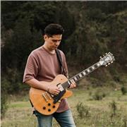 musico/ guitarrista de sesion y composicion musical, profesor de guitarra acustica y electrica, teoria musical, tecnica y lectura musical para todas las edades y niveles