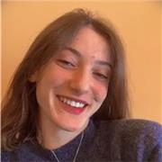 Étudiante en psychologie donne des cours et assistance scolaire en anglais