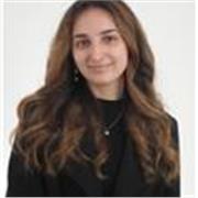 Studentessa Universitaria, diplomata in Italia e alla Mater Academy High School di Miami. Insegno inglese a studenti del liceo
