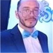 Soy comunicador social. Mi experencia como docente ha sido más con adultos y con refuerzo de esta materia a 3 niños de primaria