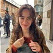 Studentessa universitaria, diplomata al linguistico con un livello C2 di inglese offre conversazioni ed aiuto compiti.
