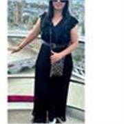 I define myself as a committed and supportive English teacher who focuses on clear communication and practical language use. 