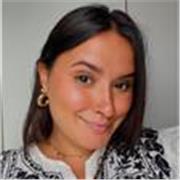Profesora creativa, resolutiva y con capacidad de adaptación 