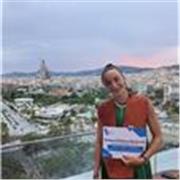 Profe de química y bioquímica para estudiantes de uni o los pequeños en la escuela. En ingles y online