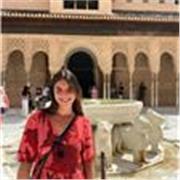 Graduada en Bioquímica con un sólido dominio del inglés y mucha experiencia con el idioma y técnicas de aprendizaje