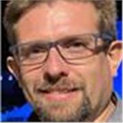 Profesor, psicólogo y orientador escolar que busca apoyar con problemas escolares de todo tipo y para cualquier edad