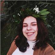 Appasionata di educazione per l'infanzia, offro disponibilità ad aiutare le menti giovanin ad apprendere e crescere