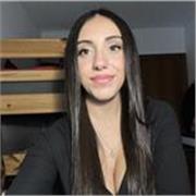 Estudiante dispuesta a explicar matemáticas a niños de primaria de manera paciente y explicar paso a paso los ejercicios. 