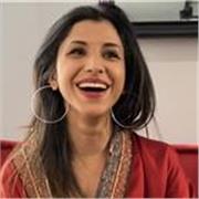 Studentessa impartisce lezioni di italiano per tutti coloro che vogliono imparare o migliorare questa lingua