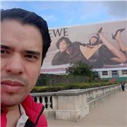 Prof d'espagnol, francophone et anglophone, bon avec les eleves et les equipes