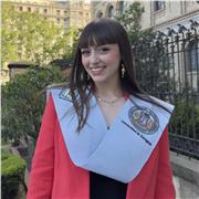 Maestra de Educación Primaria, con mención en Pedagogía Terapéutica, se ofrece para refuerzo escolar. Alumnos entre 3 y 12 años