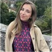 ¡Hola! Soy maestra de Infantil y Primaria. Doy clases de inglés para niños, adaptadas a cada alumno. ¡Contacta conmigo!