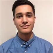 Hola, soy Alejandro, un profesor de inglés joven con un año de experiencia enseñando online. Soy muy amable y comprensivo.