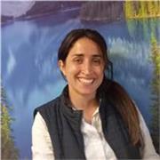 Universitaria en nutrición, con certificado profesional docente. Con experiencia docente en el extranjero 