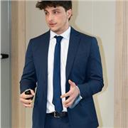 Laureato e lavoratore, aiuto in materie scientifiche e umanistiche, insegnando metodo di studio e motivazione per risultati concre