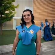 Profesora de Educación infantil, con experiencia en todas las asignaturas de primaria y lengua y literatura de bachillerato.Ganada