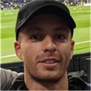 English teacher who can teach English to people who are new to it