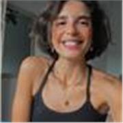 Me defino como una persona muy organizada y perfeccionista conmigo misma. Me gustaría dar clases a niños/as y adolescentes también