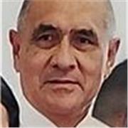 Ingeniero Agrónomo. Profesor graduado en la especialidad de Matemáticas, con Postgrado en Maestría de Investigación Educacional.