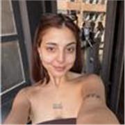 Manejo inglés b1 estudié más de 6 años en una academia ! Además estudié acompañamiento terapéutico creo que tengo las herramientas