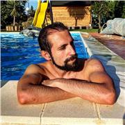 Insegnante di italiano, storia, filosofia e materie umanistiche offre lezioni private in loco o online