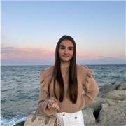 experiencia con niños de primaria. Amable,Empatica y lista.