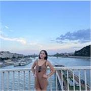 Estudiante de segundo de física, apta para dar clases de matemáticas y fisica, tanto en educación primaria como secundaria. 