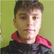 Profesor de deporte y educación física, con muchas habilidades, muchos juegos y muchas ganas de entrenar