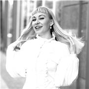 Private music, singing, piano lessons. Teaching all levels, from the beginning to professional. Will find the most comfortable operating mode for you